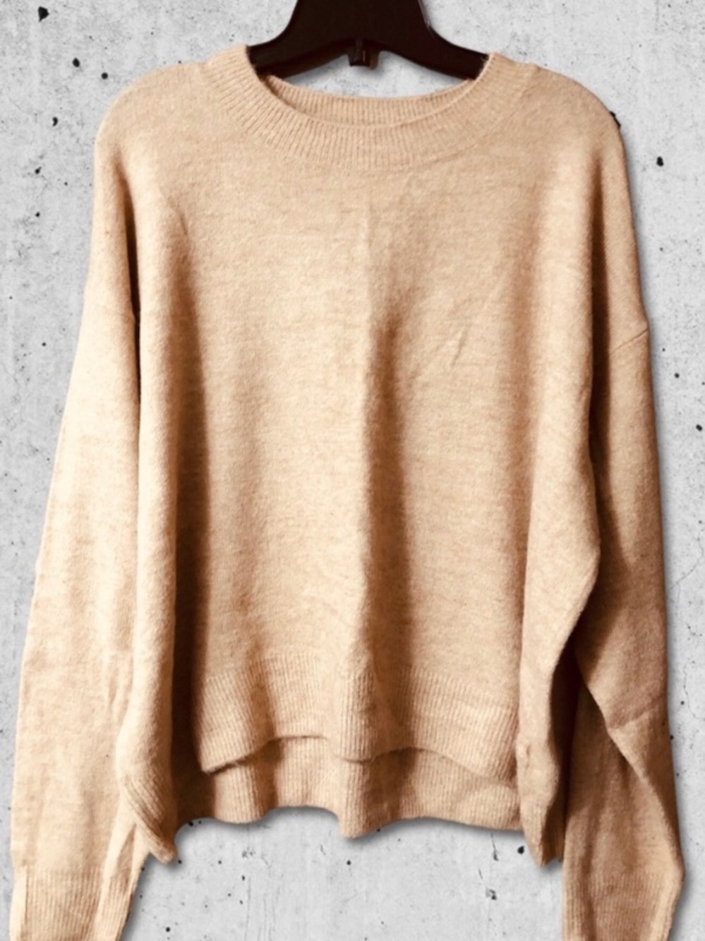 H&M Women's Scoop Crewneck Sweater in Light Beige